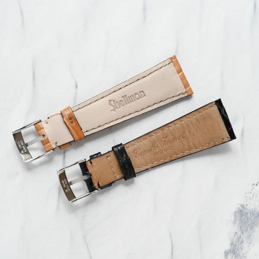 Shellman straps, last generation (up), first generation (down)